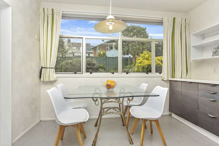 76 Onewa Road Northcote Point_11