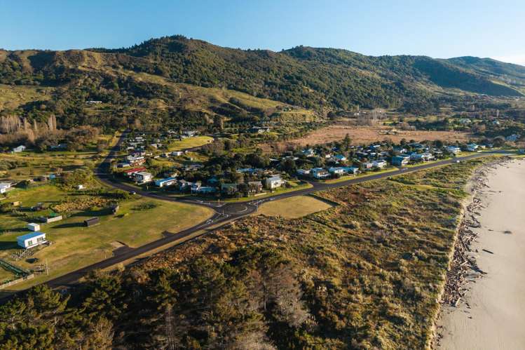 50 Blakes Approach Mahia_6