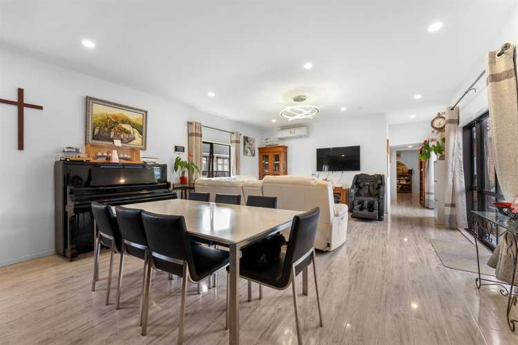 9 Gwendoline Avenue Te Atatu Peninsula_6