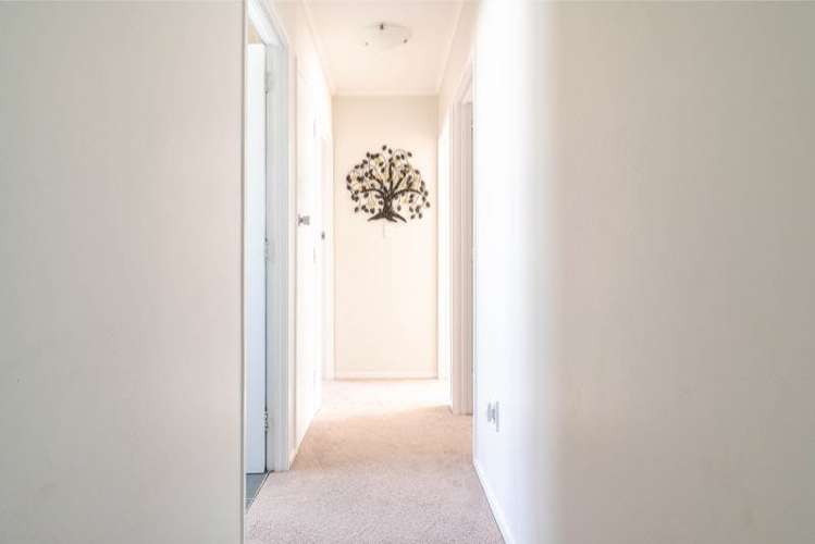 54 Ravenwood Drive Forrest Hill_5