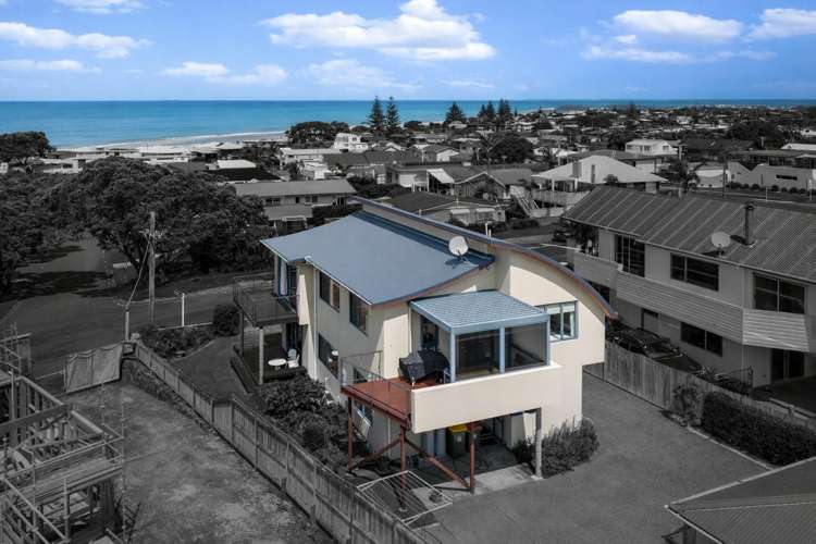 19 Beach Road Waihi Beach_0