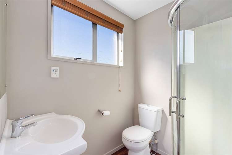 28 Yellowstone Crescent Burwood_14