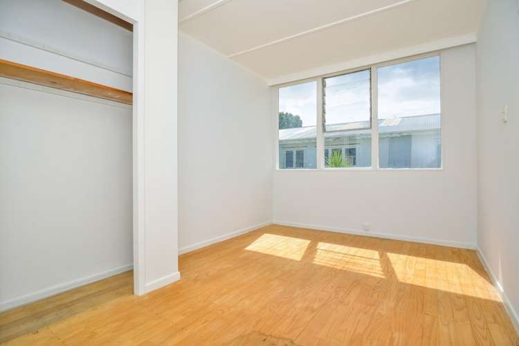 4/4 Hutchinson Avenue New Lynn_6