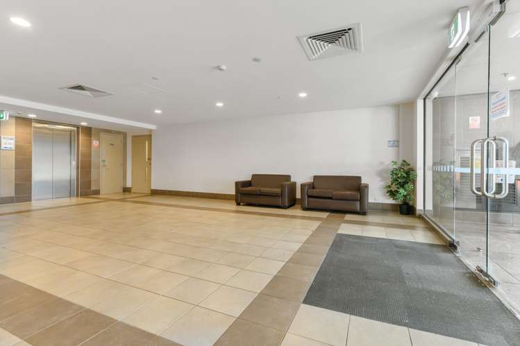 708/135 Hobson Street_4