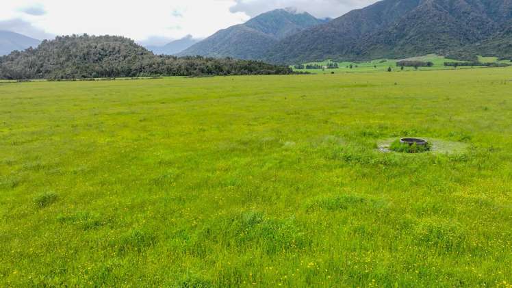 Station Road and Hodgkinson Road Inchbonnie_12