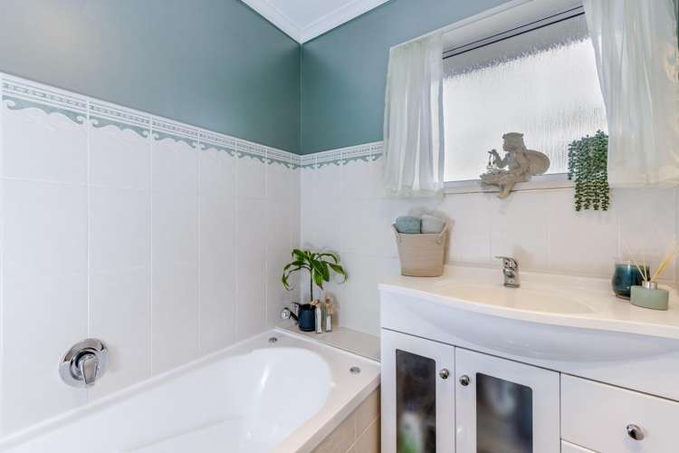 58 Red Hills Road Massey_16