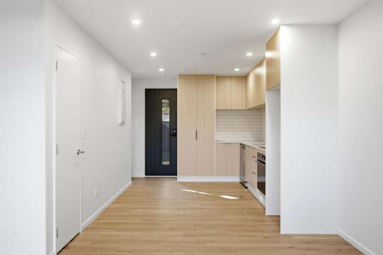 2/12 Newbridge Place_3