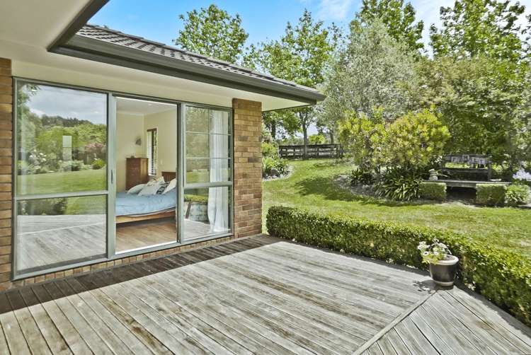 1070 Weranui Road Wainui_16