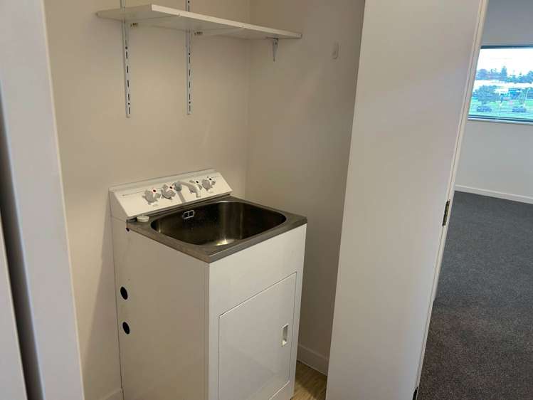 21/29 Aviemore Drive Highland Park_5