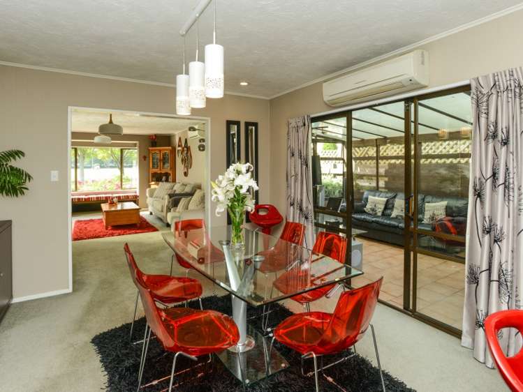 404 Hart Drive Frimley_9