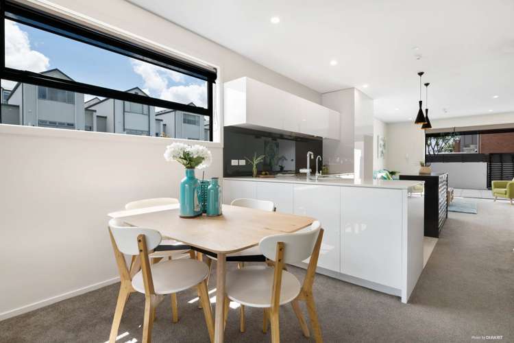 29/4 Stables Lane Silverdale_7