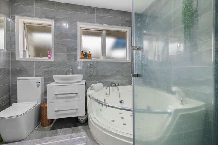 6a Ben Lora Place Mangere East_11