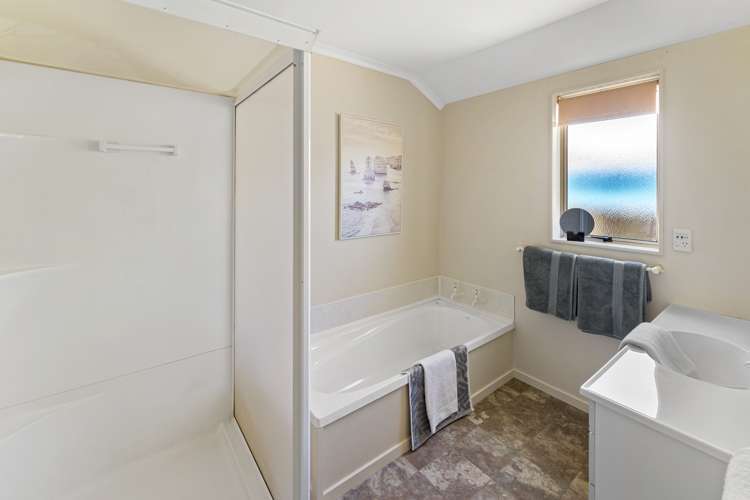 53 Kingsford Drive Stoke_14