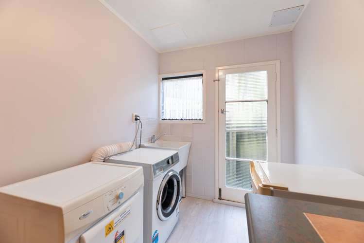 2/3 Leith Way Rothesay Bay_17