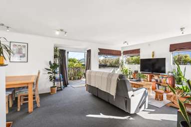 686 Te Atatu Road_4