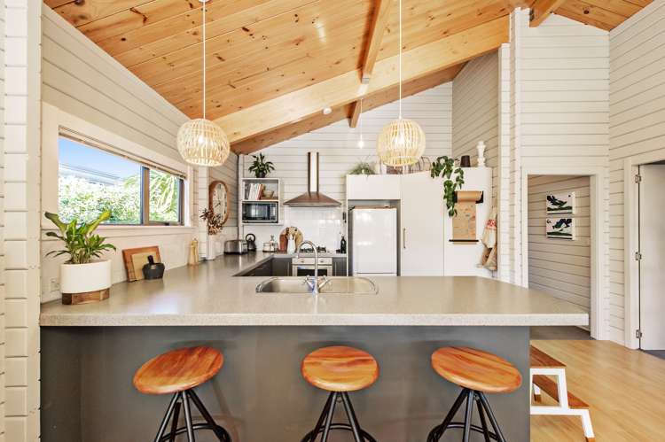 11 Swindells Road Waikuku Beach_15