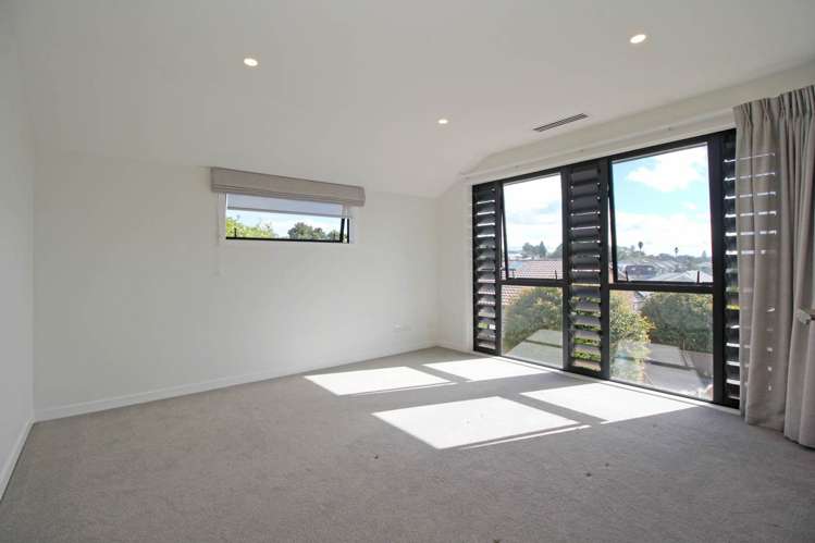 21 Momona Road Greenlane_6