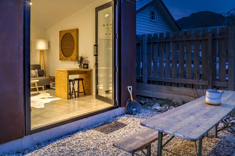 3 Ford Street Arrowtown_14