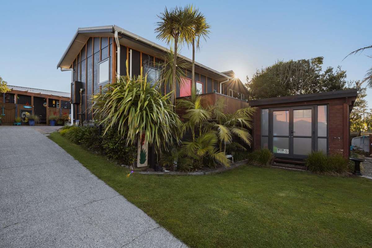 159 Pukehina Parade_3