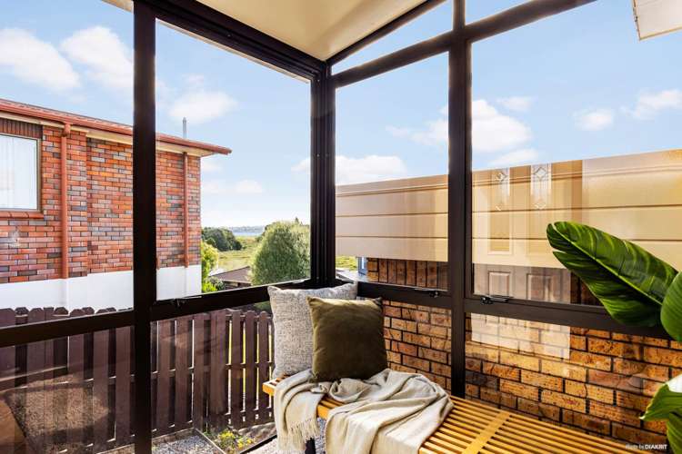 58 Galloway Crescent Farm Cove_11