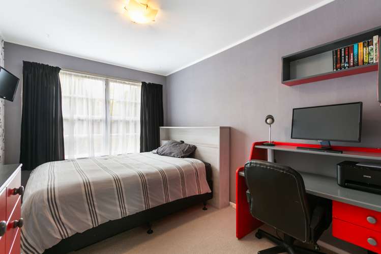 5 Bellringer Road Massey_18