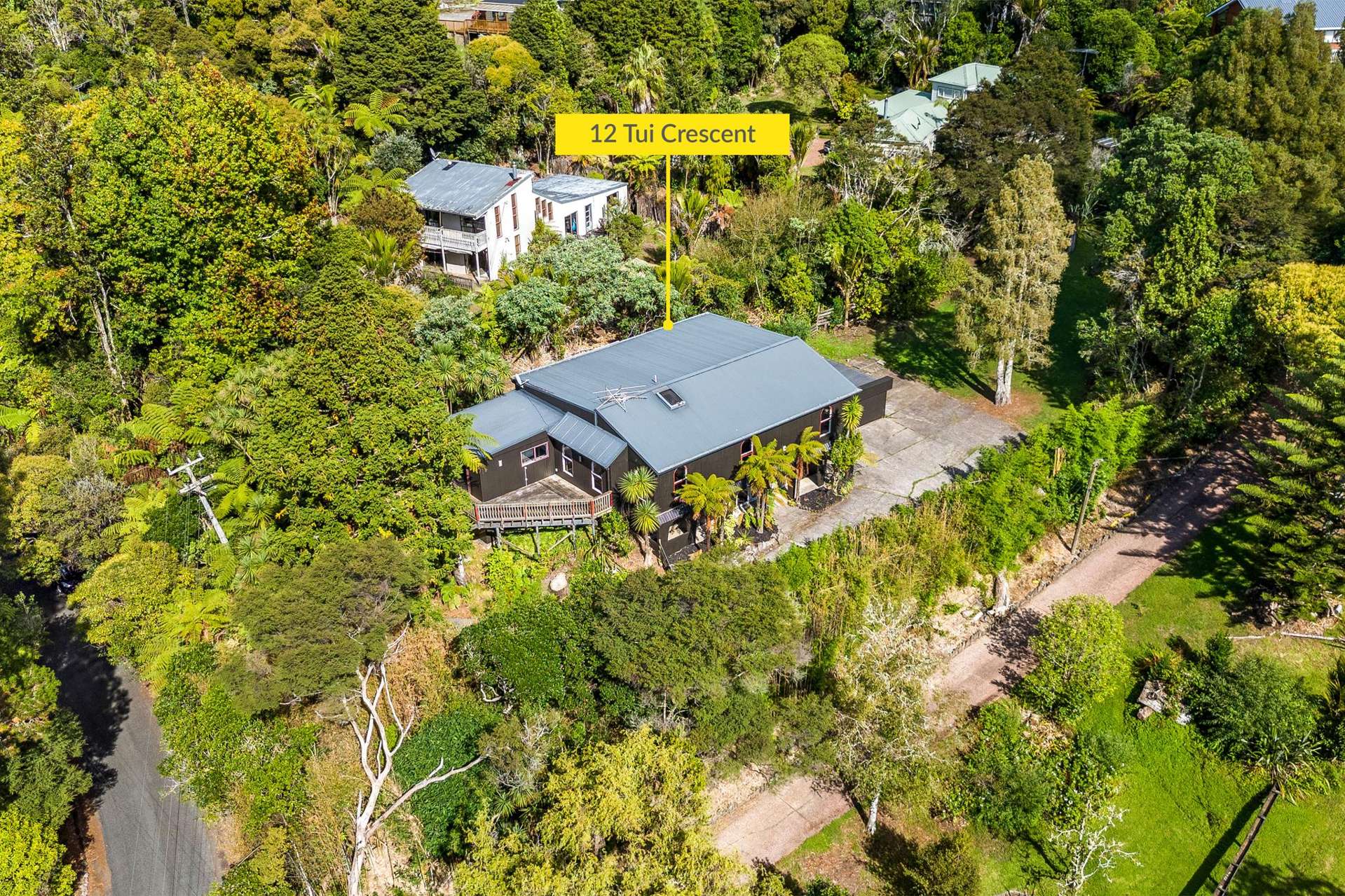 12 Tui Crescent Waiatarua_0