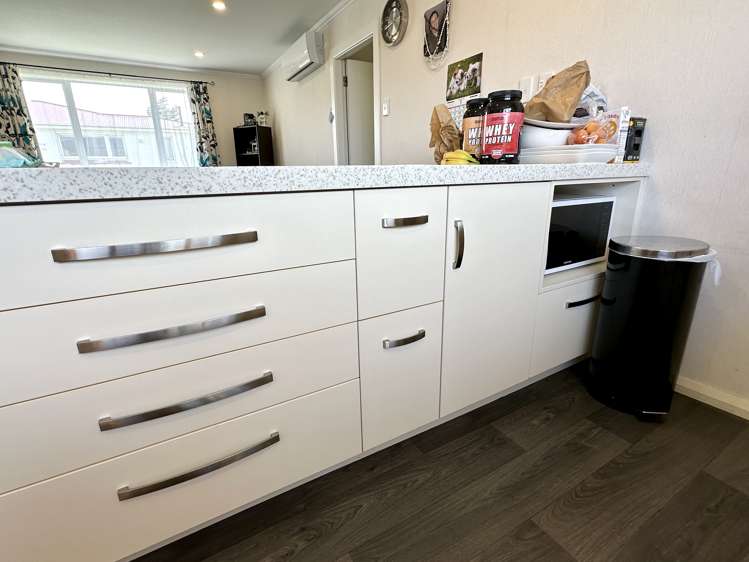 66 Saturn Street Strathern_6