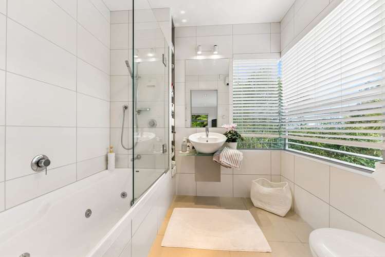 143 Attwood Road Paremoremo_20