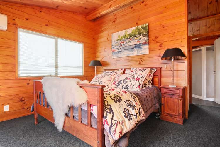 55 Parish Line Road Clevedon_10