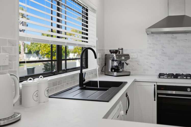 104 Palm Beach Boulevard Papamoa_8