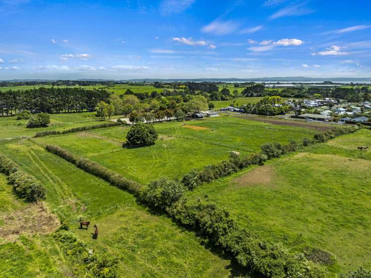 101 McRobbie Road Kingseat_9