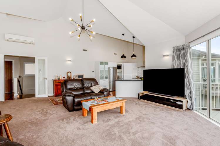 13 Curnow Way Kaiwharawhara_6