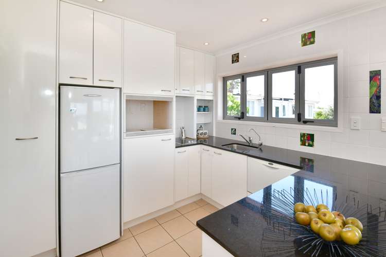 1017 Whangaparaoa Road Tindalls Beach_11