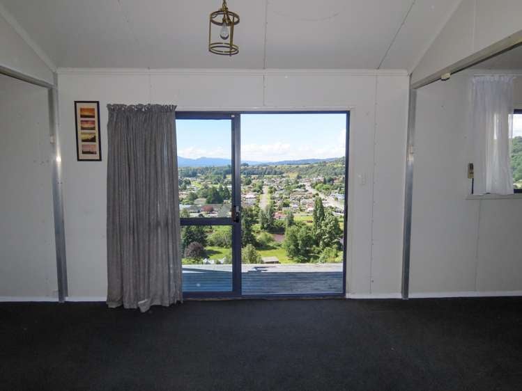 3 Grey Road Reefton_5