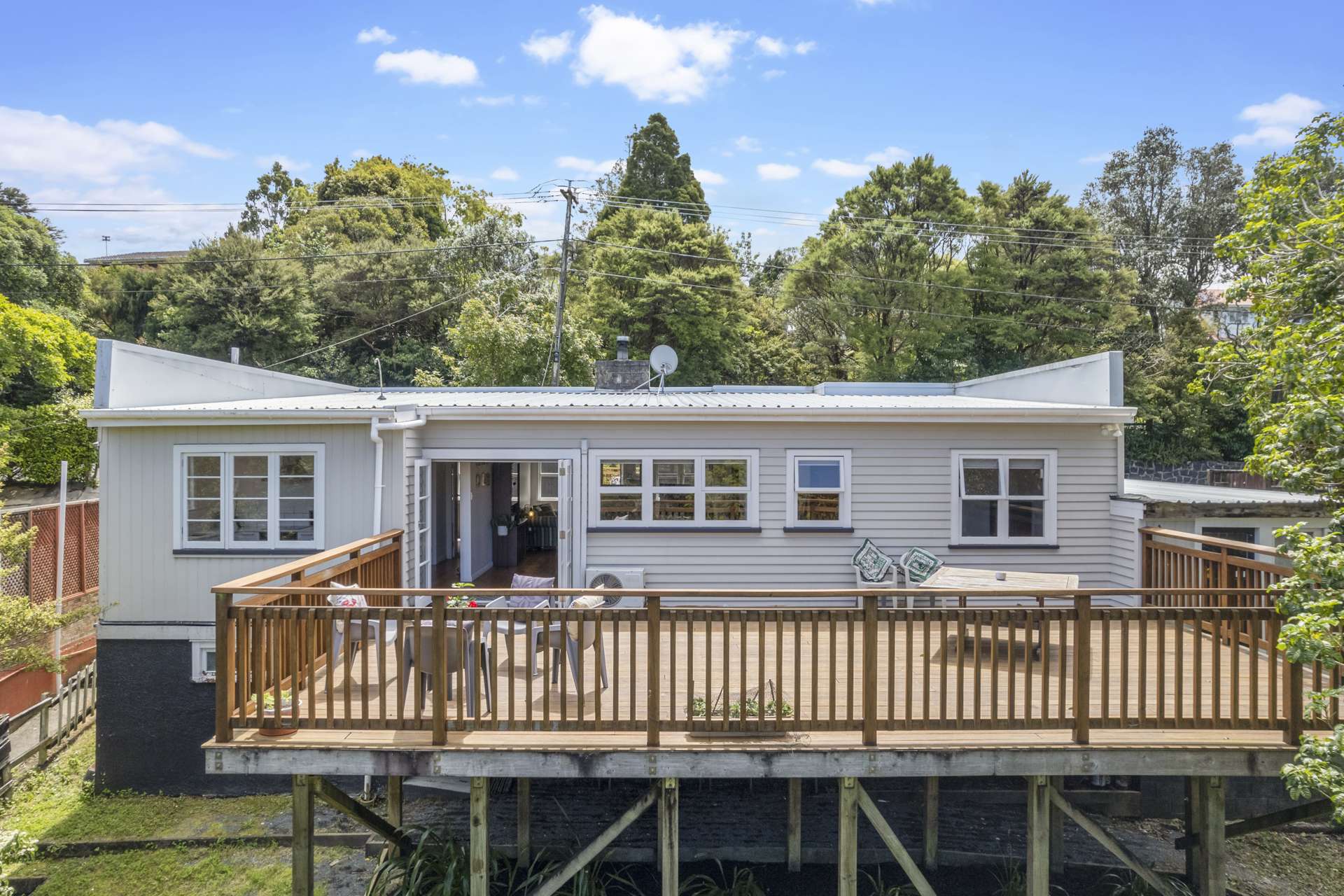 234 Godley Road Titirangi_0