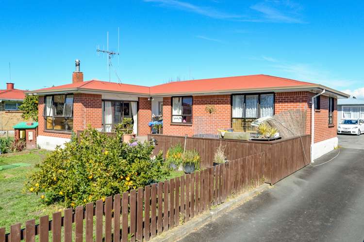 5 Richan Street Glenview_0