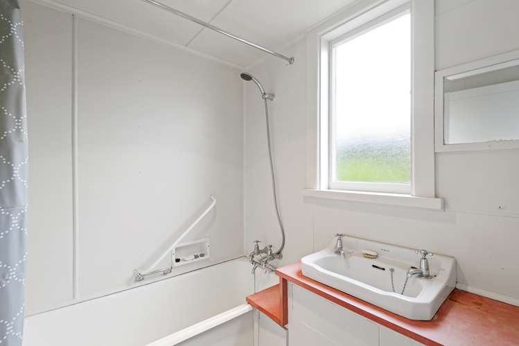 8 Davison Road Rotherham_12