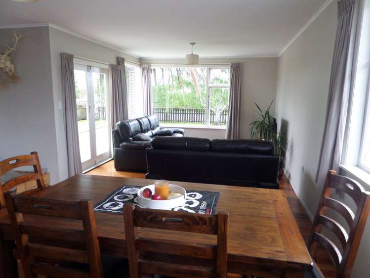 20 Daniell Street Featherston_12