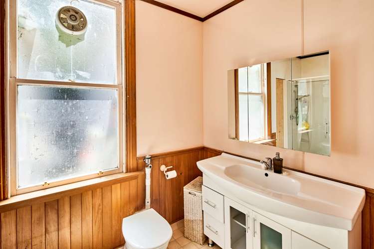 8 Pitarua Street Thorndon_16