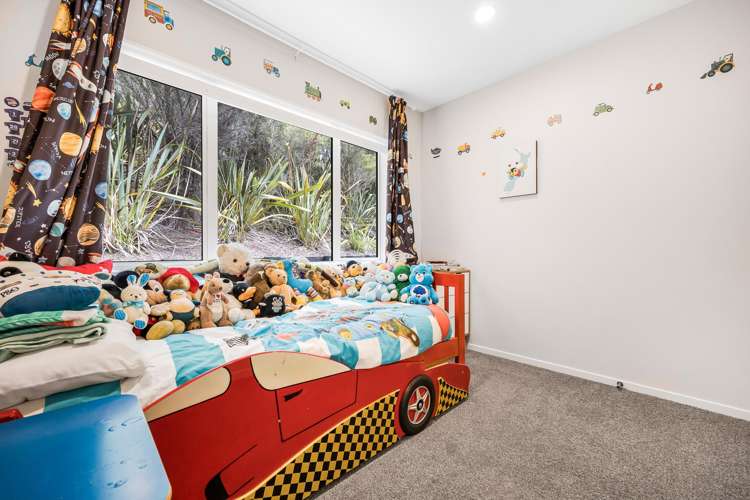 15 Somerset Place Stanmore Bay_8