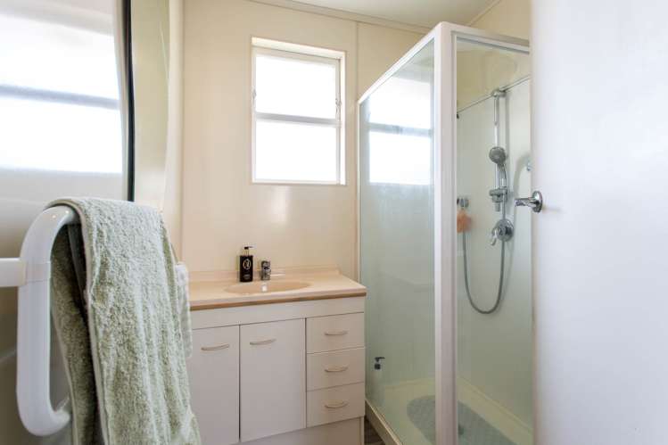3 Crocombe Crescent Beach Haven_10