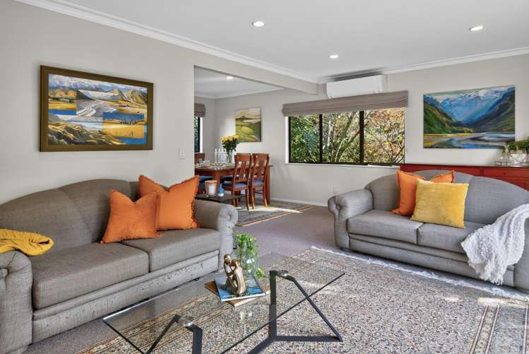 24C Charles Dickens Drive Mellons Bay_10