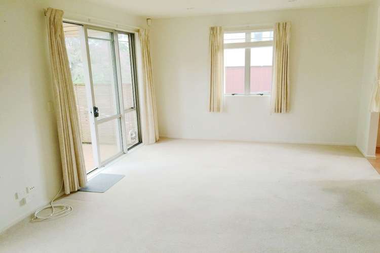 1/34 Fields Parade Oteha_1