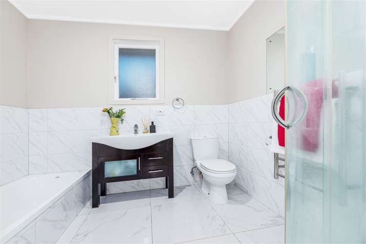 16 Toru Street Te Atatu Peninsula_9