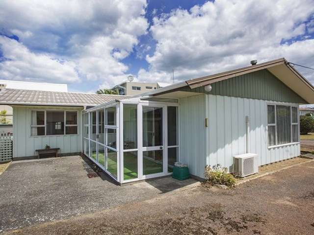 410 Ocean Road Whangamata_1