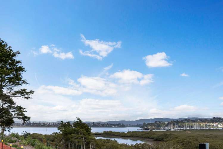 8/4 Limestone Drive Hobsonville_18