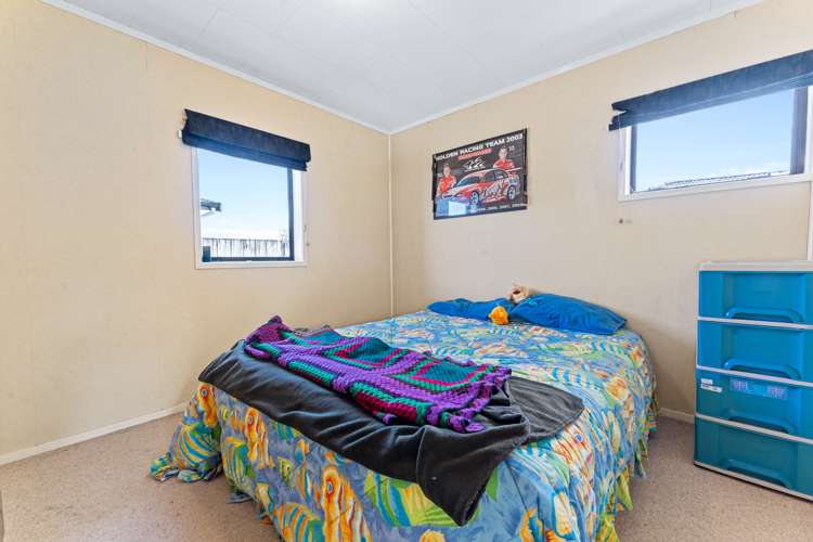 80 Saint Annes Crescent Wattle Downs_16