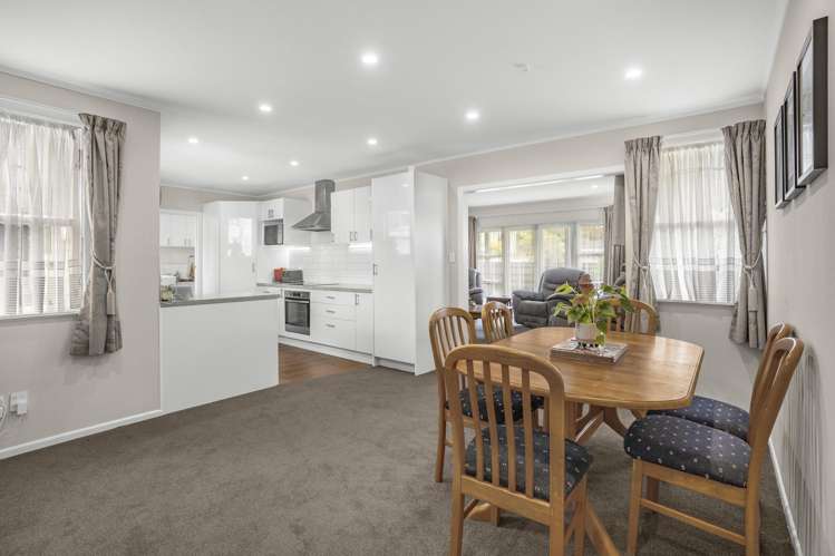 29 Korau Grove Stokes Valley_4