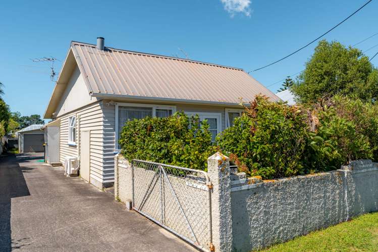 15 Waite Street Featherston_16