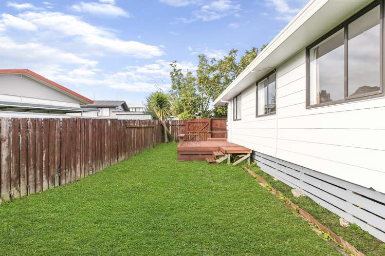 2/61 Redcrest Avenue Red Hill_16